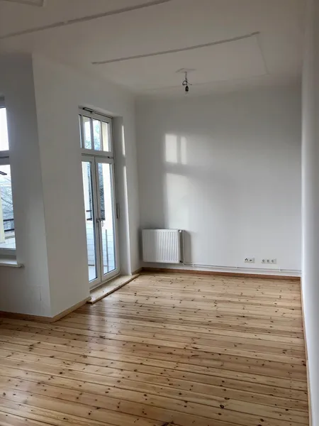 🌟 Frisch renovierter Altbautraum in Lankwitz – 3 Zimmer mit Balkon & Tageslicht-Wannenbad! 🌟 — photo 1